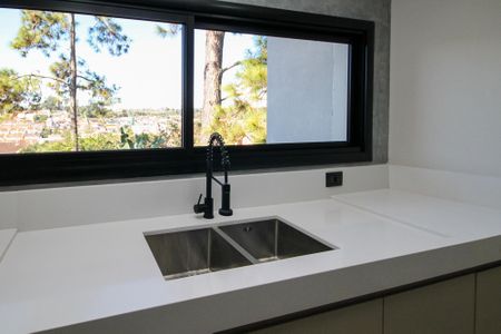 Casa de condomínio para alugar com 403m², 3 quartos e 5 vagas Casa de condomínio para alugar com 403m², 3 quartos e 5 vagasCozinha