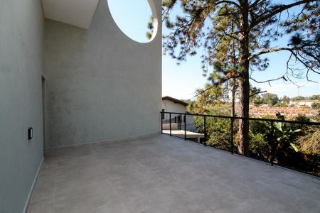 Casa de condomínio para alugar com 403m², 3 quartos e 5 vagas Casa de condomínio para alugar com 403m², 3 quartos e 5 vagasVaranda Sala 2