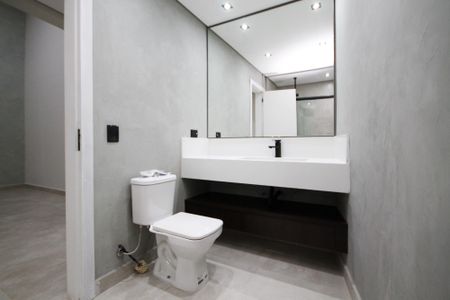 Casa de condomínio para alugar com 403m², 3 quartos e 5 vagas Casa de condomínio para alugar com 403m², 3 quartos e 5 vagasBanheiro Suíte 3