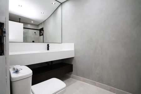 Casa de condomínio para alugar com 403m², 3 quartos e 5 vagas Casa de condomínio para alugar com 403m², 3 quartos e 5 vagasBanheiro Suíte 3