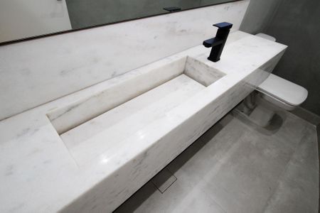 Casa de condomínio para alugar com 403m², 3 quartos e 5 vagas Casa de condomínio para alugar com 403m², 3 quartos e 5 vagasLavabo Salão de Festas/ Escritório
