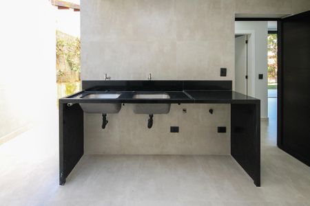 Casa de condomínio para alugar com 403m², 3 quartos e 5 vagas Casa de condomínio para alugar com 403m², 3 quartos e 5 vagasLavanderia