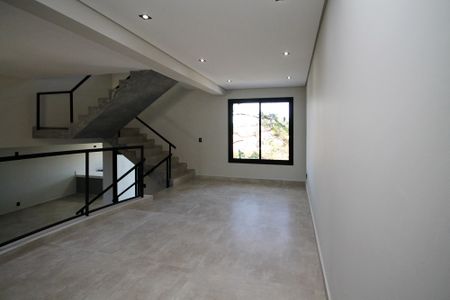 Casa de condomínio para alugar com 403m², 3 quartos e 5 vagas Casa de condomínio para alugar com 403m², 3 quartos e 5 vagasSala 1
