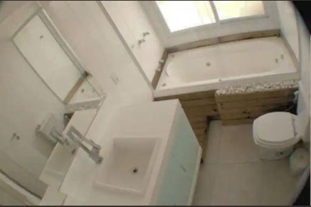 Banheiro de apartamento para alugar com 3 quartos, 176m² em Itacorubi, Florianópolis