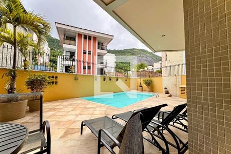 Apartamento à venda com 120m², 3 quartos e 1 vaga Apartamento à venda com 120m², 3 quartos e 1 vagaÁrea externa