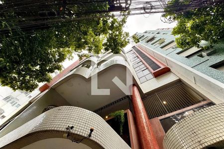 Apartamento à venda com 120m², 3 quartos e 1 vaga Apartamento à venda com 120m², 3 quartos e 1 vagaFachada