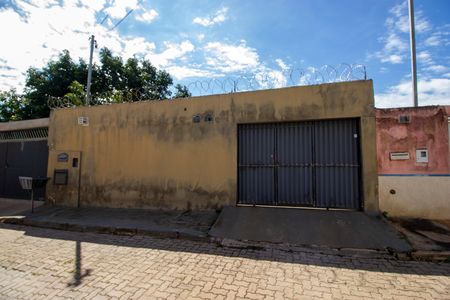 Casa à venda com 3 quartos, 185m² em Sh Sol Nascente, Brasília
