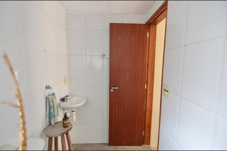 Casa para alugar com 300m², 3 quartos e 1 vaga Casa para alugar com 300m², 3 quartos e 1 vagaBanheiro 2