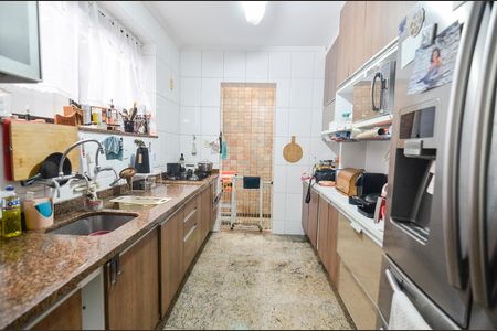 Casa para alugar com 300m², 3 quartos e 1 vaga Casa para alugar com 300m², 3 quartos e 1 vagaCozinha