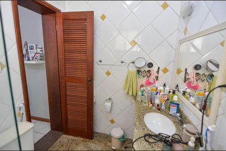 Casa para alugar com 300m², 3 quartos e 1 vaga Casa para alugar com 300m², 3 quartos e 1 vagaBanheiro da Suíte 3