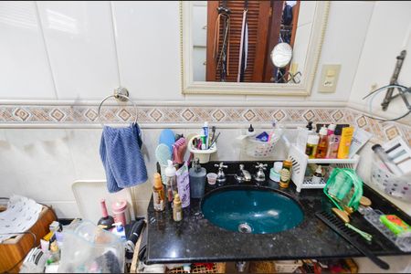 Casa para alugar com 300m², 3 quartos e 1 vaga Casa para alugar com 300m², 3 quartos e 1 vagaBanheiro da Suíte 1