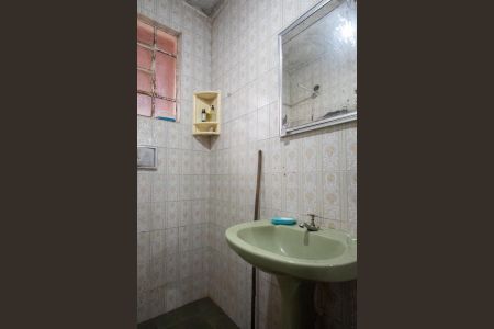 Banheiro de casa à venda com 3 quartos, 360m² em Planalto, Belo Horizonte