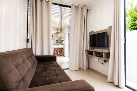 Sala de apartamento para alugar com 1 quarto, 40m² em Rio Tavares, Florianópolis