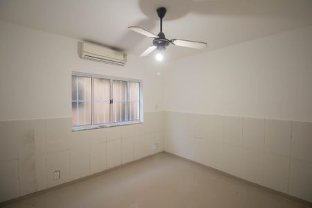 Casa para alugar com 150m², 2 quartos e 2 vagasQuarto 1