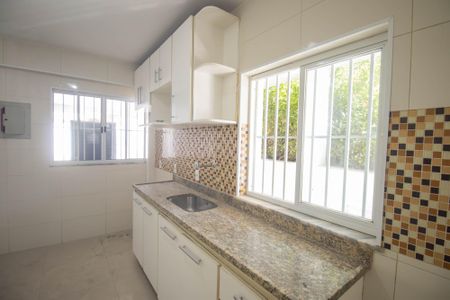 Casa para alugar com 150m², 2 quartos e 2 vagasCozinha