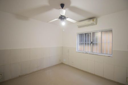 Casa para alugar com 150m², 2 quartos e 2 vagasQuarto 1