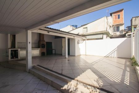 Casa para alugar com 150m², 2 quartos e 2 vagasQuintal