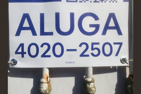 Casa para alugar com 150m², 2 quartos e 2 vagasFachada