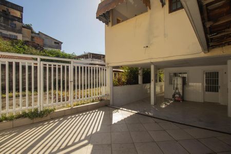 Casa para alugar com 150m², 2 quartos e 2 vagasQuintal