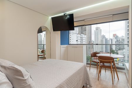 Quarto de kitnet/studio para alugar com 1 quarto, 25m² em Santo Amaro, São Paulo