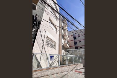 Apartamento à venda com 95m², 2 quartos e 1 vagaFachada + plaquinha