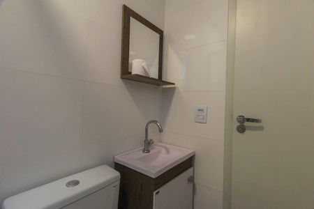 Apartamento para alugar com 36m², 2 quartos e sem vaga Apartamento para alugar com 36m², 2 quartos e sem vagaBanheiro
