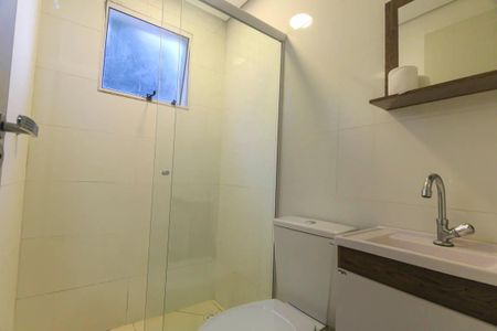 Apartamento para alugar com 36m², 2 quartos e sem vaga Apartamento para alugar com 36m², 2 quartos e sem vagaBanheiro