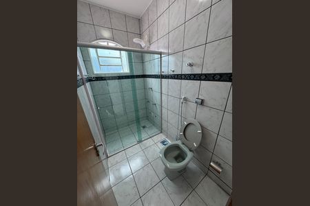 Casa à venda com 280m², 6 quartos e 3 vagas Casa à venda com 280m², 6 quartos e 3 vagasBanheiro da Suíte 2