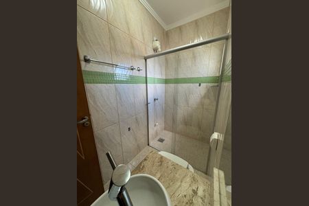 Casa à venda com 280m², 6 quartos e 3 vagas Casa à venda com 280m², 6 quartos e 3 vagasBanheiro 1