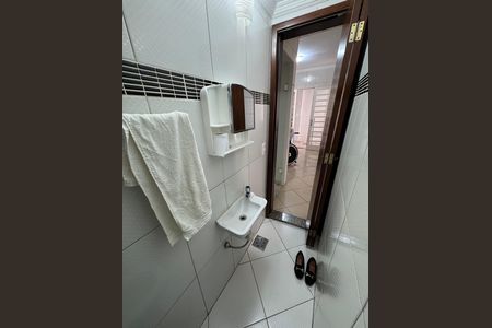 Casa à venda com 280m², 6 quartos e 3 vagas Casa à venda com 280m², 6 quartos e 3 vagasBanheiro 2
