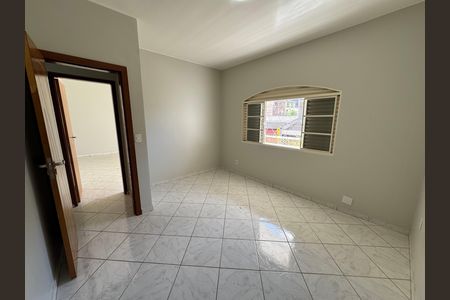 Casa à venda com 280m², 6 quartos e 3 vagas Casa à venda com 280m², 6 quartos e 3 vagasQuarto 2