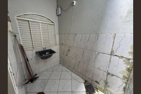 Casa à venda com 280m², 6 quartos e 3 vagas Casa à venda com 280m², 6 quartos e 3 vagasÁrea de Serviço