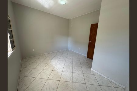 Casa à venda com 280m², 6 quartos e 3 vagas Casa à venda com 280m², 6 quartos e 3 vagasQuarto 2
