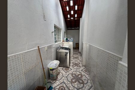 Casa à venda com 280m², 6 quartos e 3 vagas Casa à venda com 280m², 6 quartos e 3 vagasÁrea de Serviço
