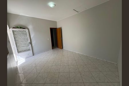 Casa à venda com 280m², 6 quartos e 3 vagas Casa à venda com 280m², 6 quartos e 3 vagasQuarto 1