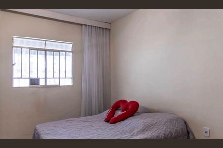 Quarto de casa para alugar com 3 quartos, 105m² em Palmeiras, Belo Horizonte