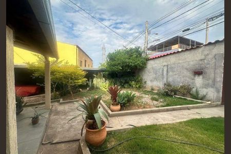 Casa para alugar com 105m², 3 quartos e 4 vagas