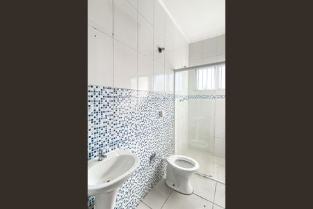 Banheiro de apartamento para alugar com 1 quarto, 60m² em Vila Paranagua, São Paulo