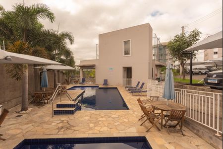 Apartamento para alugar com 49m², 2 quartos e sem vagaÁrea comum - Piscina