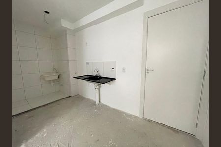 Apartamento à venda com 37m², 2 quartos e sem vaga Apartamento à venda com 37m², 2 quartos e sem vagaCozinha e Área de Serviço