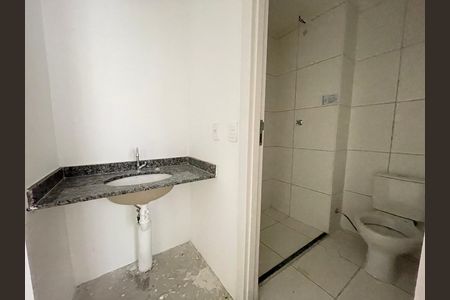 Apartamento à venda com 37m², 2 quartos e sem vaga Apartamento à venda com 37m², 2 quartos e sem vagaBanheiro