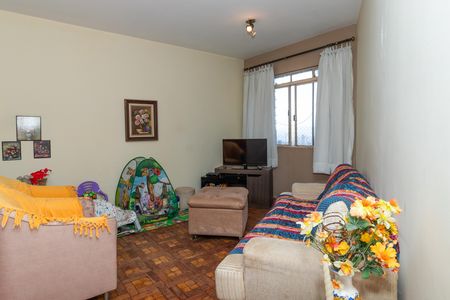 Apartamento à venda com 74m², 2 quartos e sem vaga Apartamento à venda com 74m², 2 quartos e sem vagaSala