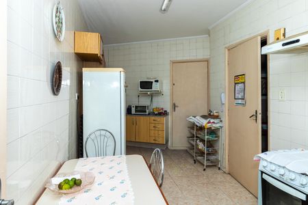 Apartamento à venda com 74m², 2 quartos e sem vaga Apartamento à venda com 74m², 2 quartos e sem vagaCozinha