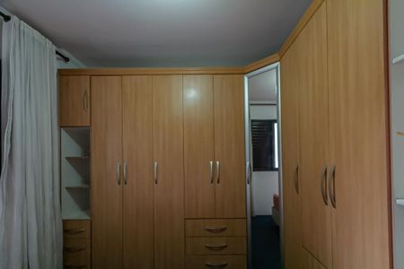 Quarto de apartamento para alugar com 2 quartos, 63m² em Vl Cam Mar, São Bernardo do Campo