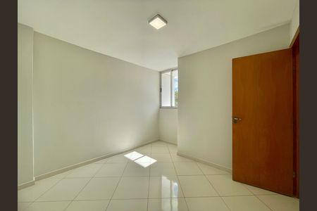 Quarto de apartamento à venda com 3 quartos, 62m² em Nova Vista, Belo Horizonte