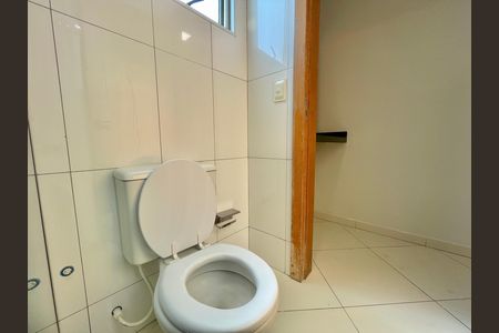 Apartamento à venda com 62m², 3 quartos e 1 vaga Apartamento à venda com 62m², 3 quartos e 1 vagaBanheiro social