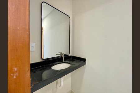 Apartamento à venda com 62m², 3 quartos e 1 vaga Apartamento à venda com 62m², 3 quartos e 1 vagaBanheiro social