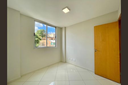 Apartamento à venda com 62m², 3 quartos e 1 vaga Apartamento à venda com 62m², 3 quartos e 1 vagaQuarto 2