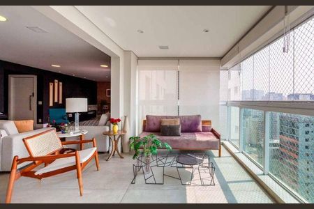 Apartamento à venda com 3 quartos, 210m² em Vila Olímpia, São Paulo