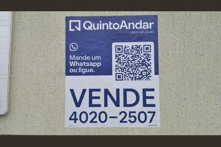 Casa de condomínio à venda com 100m², 2 quartos e 2 vagas Casa de condomínio à venda com 100m², 2 quartos e 2 vagasFachada